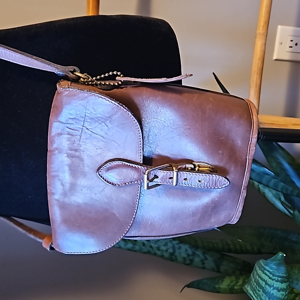 Vintage Roots Leather Crossbody Crossbody Bucket Bag